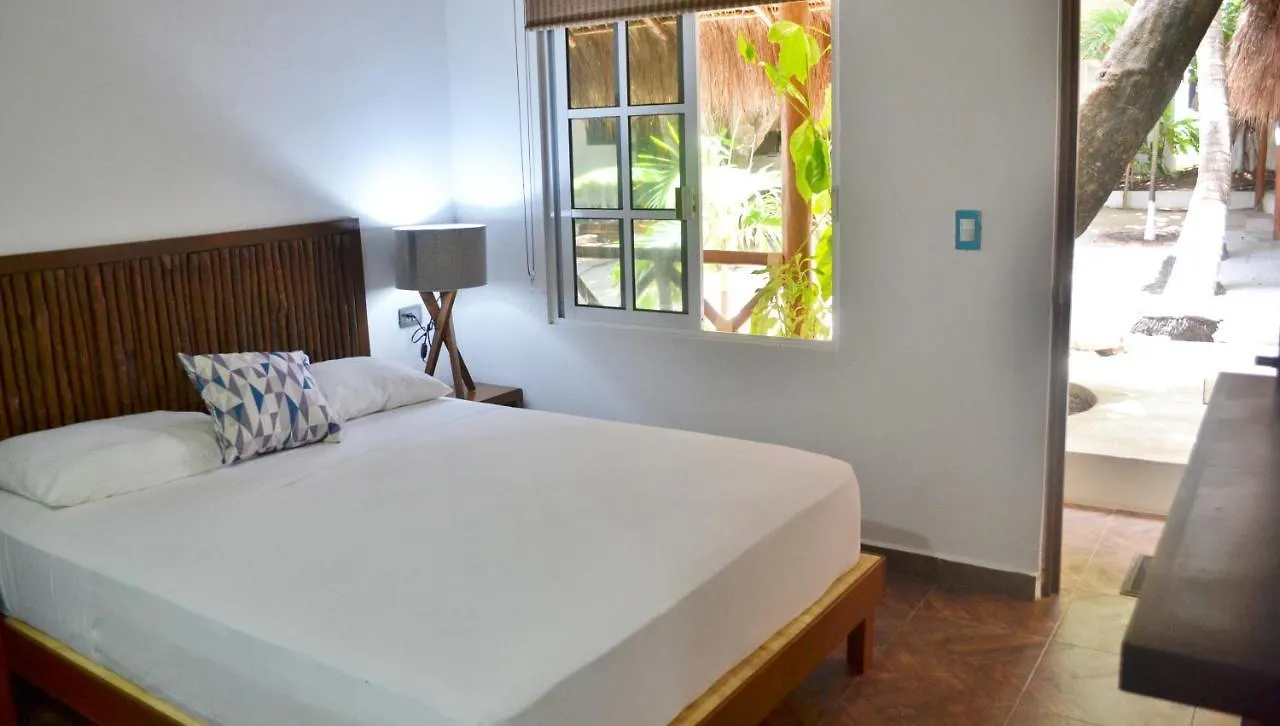 Kinta Kan Cabanas Hotel Playa Del Carmen 3*,